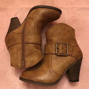Women's Brown Boots